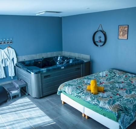 Love Room - La Parenthese Saint-Bauzille-de-la-Sylve Exterior foto